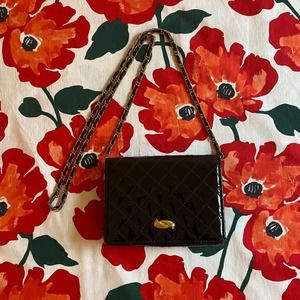 Walborg Vintage Handbag Crossbody Clutch Black Quilted Purse with Gold Hardware